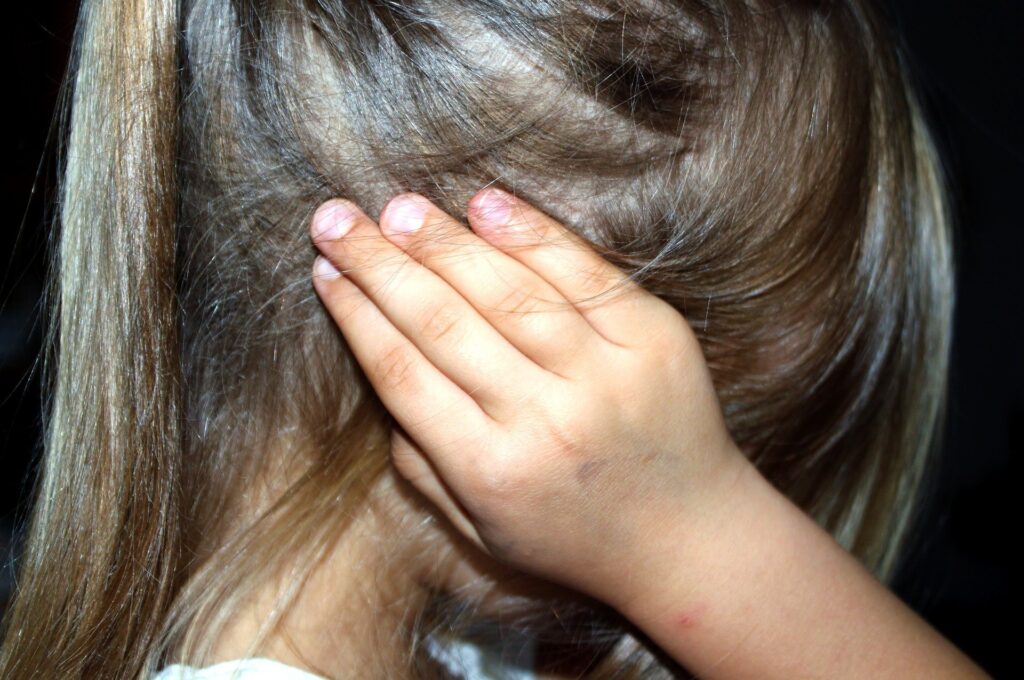 Daugelis vaikų ir jaunuolių, turinčių diagnozuojamų psichikos sveikatos sutrikimų, laiku negauna pagalbos, teigia tyrimas