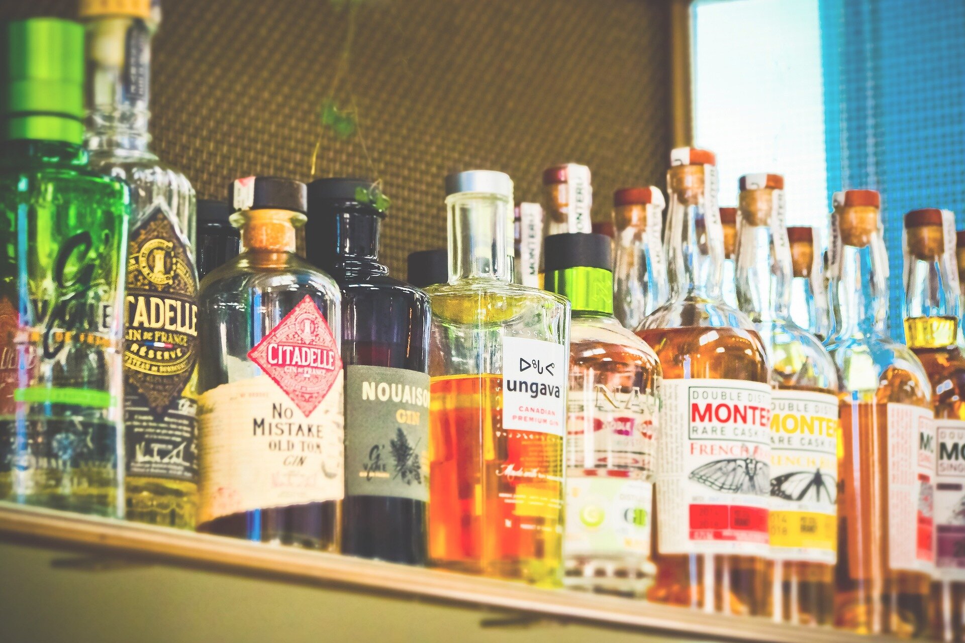 Alkoholis padidina gaubtinės ir tiesiosios žarnos vėžio riziką, o kalcis apsaugo, teigia tyrimas