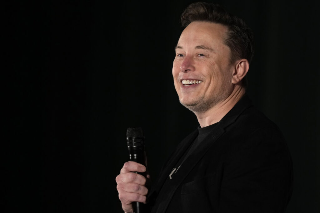 Elonas Muskas sako, kad trečiajam pacientui buvo įdėtas Neuralink smegenų implantas. Darbas yra klestinčios srities dalis