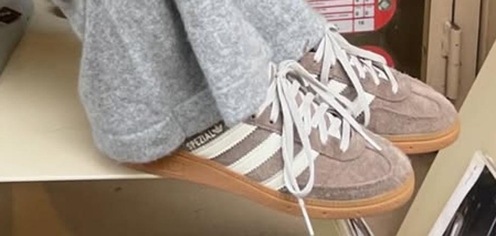 Adidas Handball Spezial yra madingi šio sezono batai