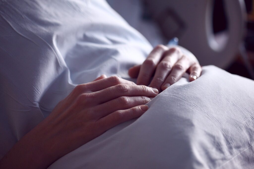 Dvigubos krypties terapija ir chemoterapija padidina atsako greitį sergant BRAF mutavusiu metastazavusiu gaubtinės ir tiesiosios žarnos vėžiu