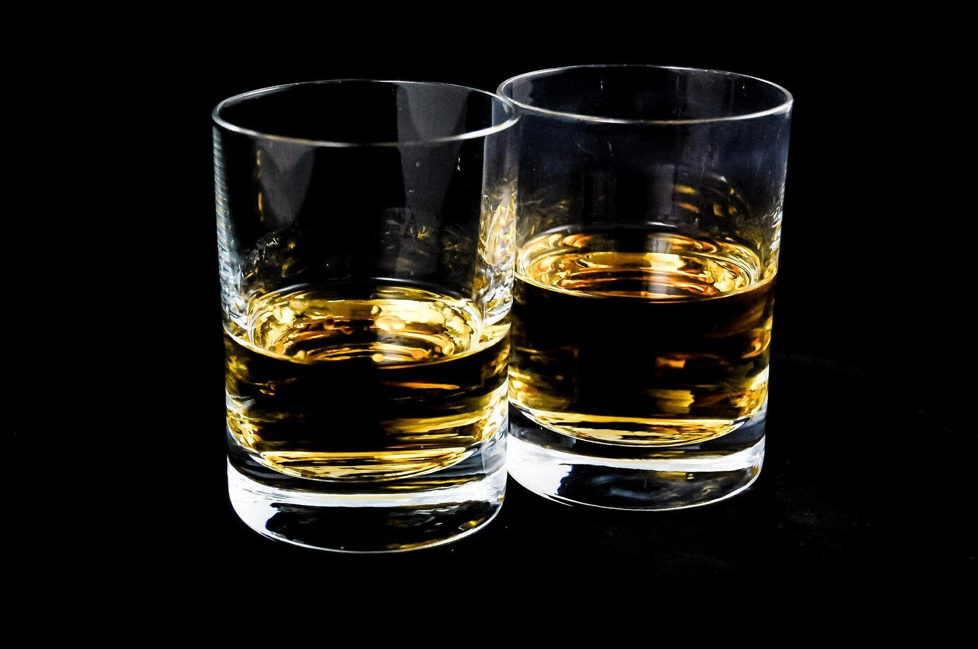 Tarp veteranų, sergančių alkoholio vartojimo sutrikimu, moterys geria tiek, kiek vyrai, ir turi sunkesnius psichinės sveikatos simptomus