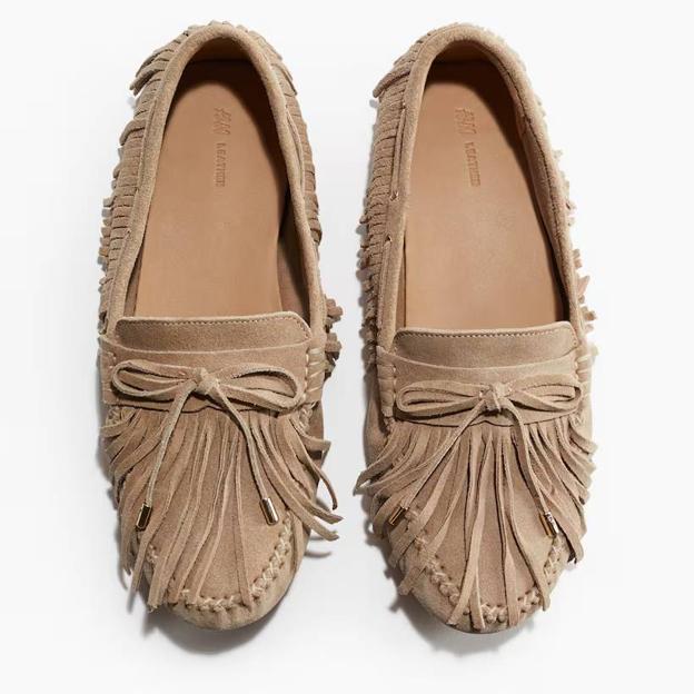 Suede mokasinai su pakraščiais (89,99 euro)