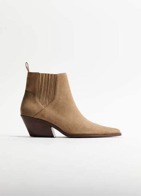 „H&M“ kulkšnies batai (44,99 euro)