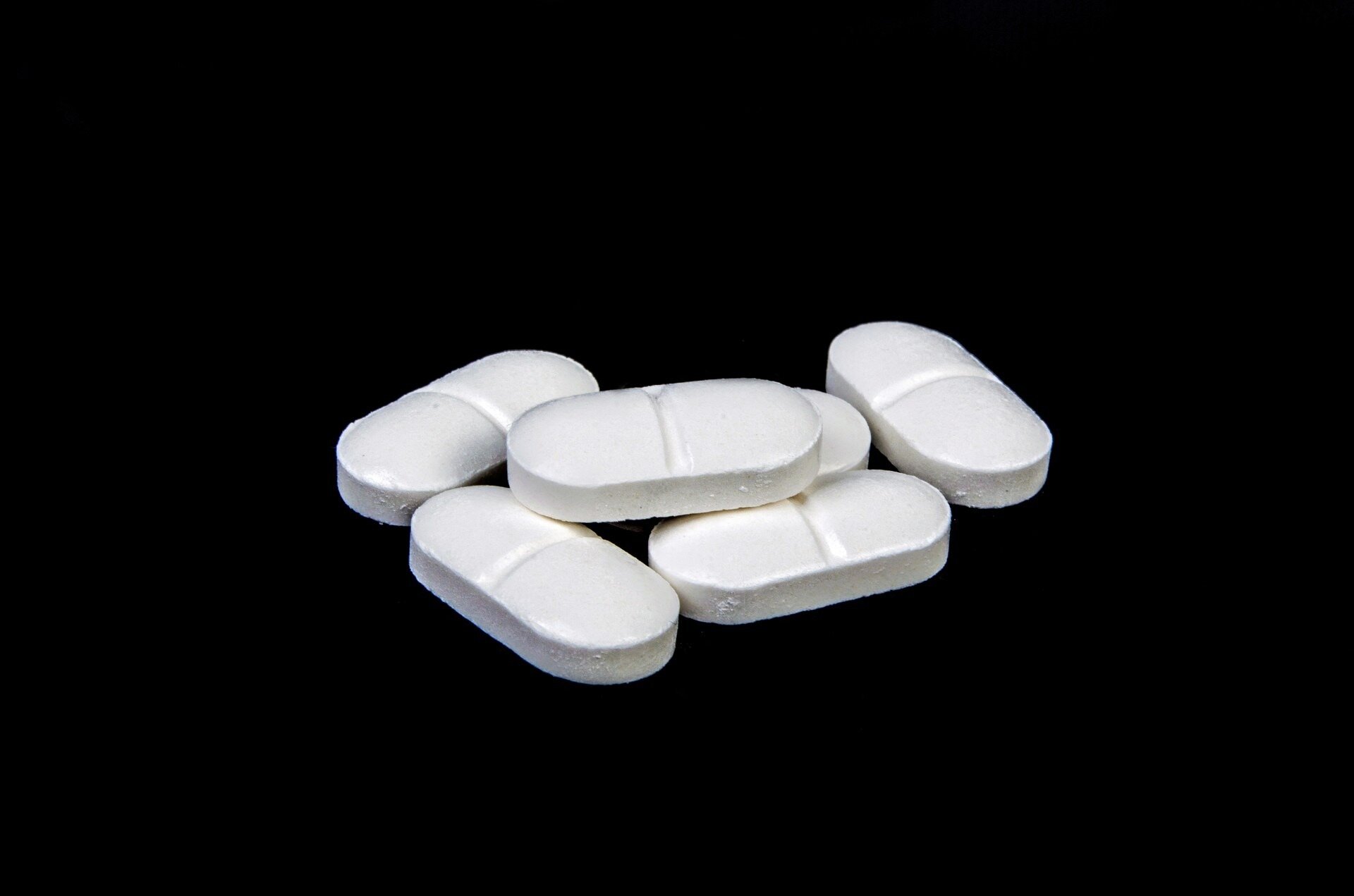 Motinos acetaminofeno (paracetamolio) vartojimas gali pakeisti placentos genų ekspresiją, padidindamas vaikų ADHD riziką vaikams