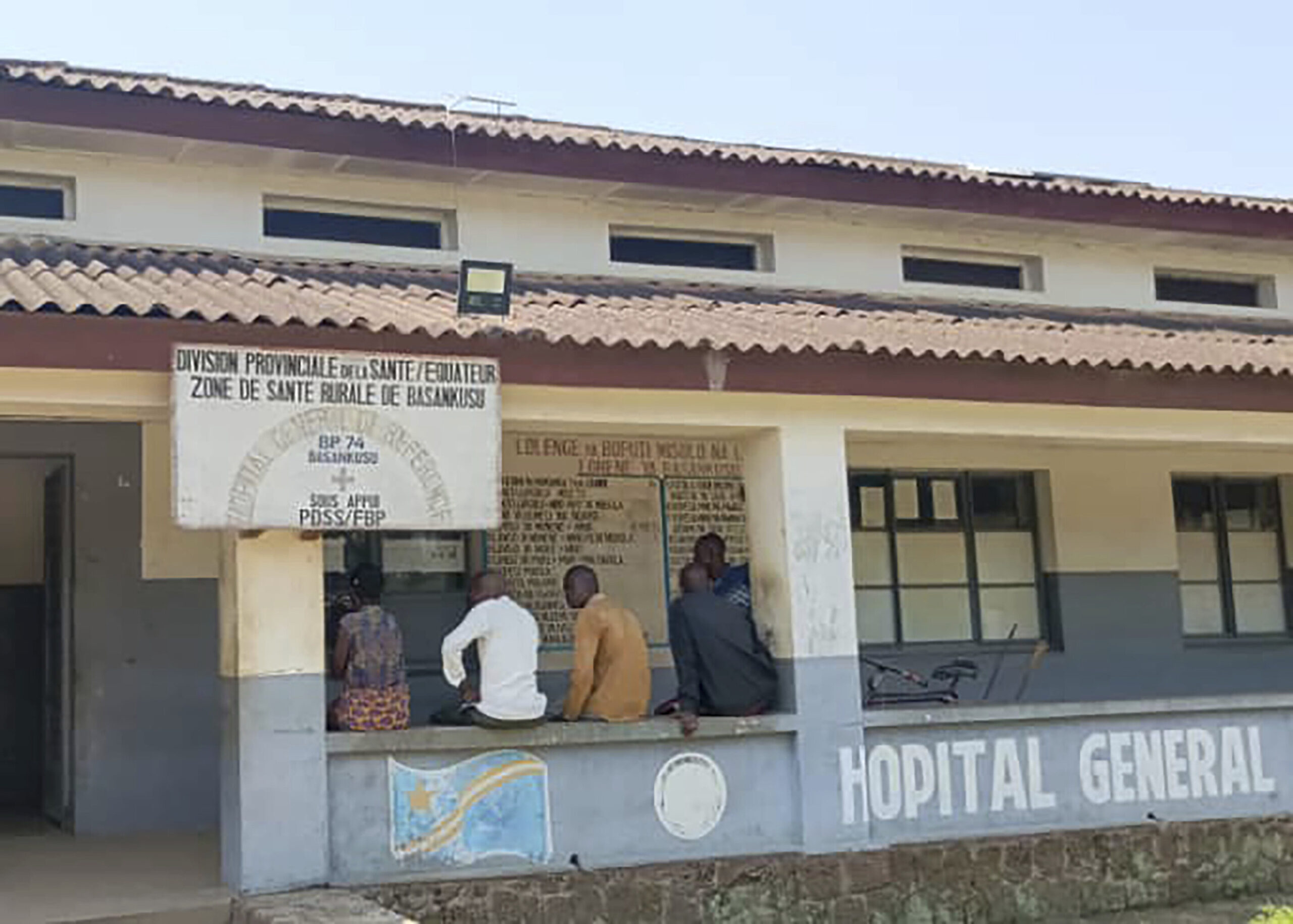 Kas sako, kad vandens užterštumas yra įtariamas viename iš Kongo kaimų, kuriuos užklupo liga