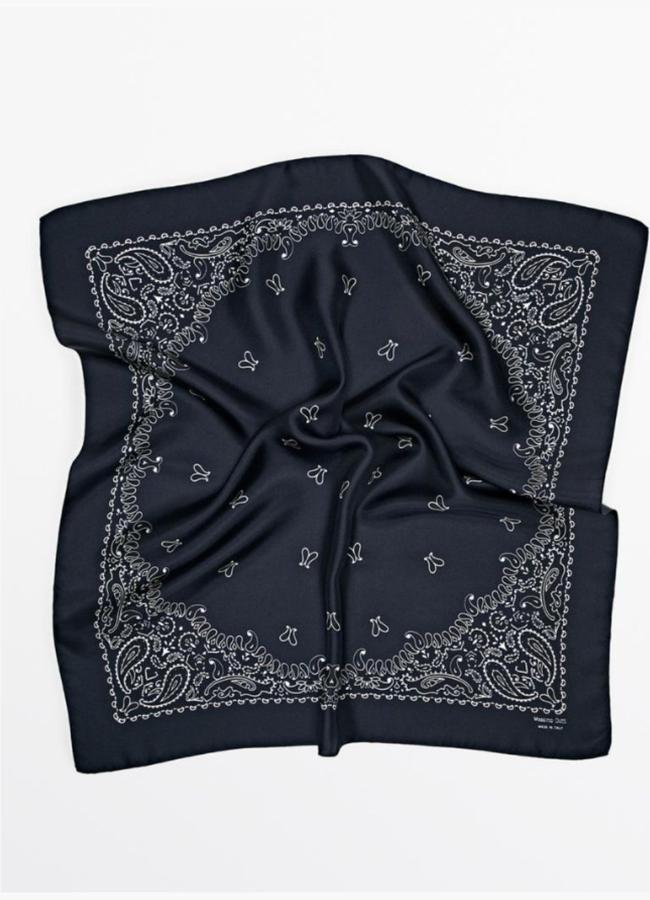 Gėrimai, kad nešioti kaklą (Massimo Dutti)