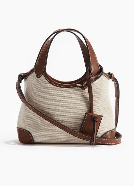 „H&M Crossbag“ (25,99 euro)