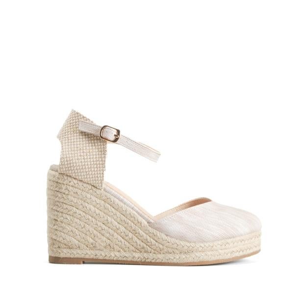 Esminiai su „Merkal“ pleištu, 35,99 euro.