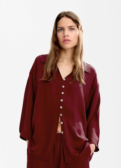 Burgundijos marškinėliai iš Parfois (32,99 euro)