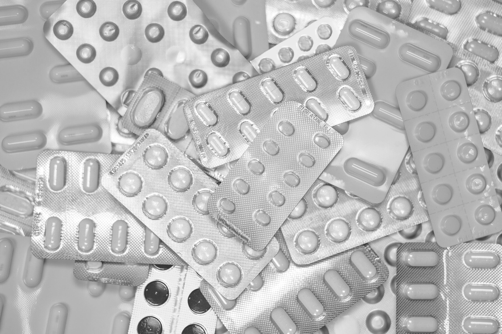 Beveik ketvirtadalis žmonių, dirbančių ilgai veikiančiuose opioiduose, sukuria priklausomybę, tyrimai atskleidžia