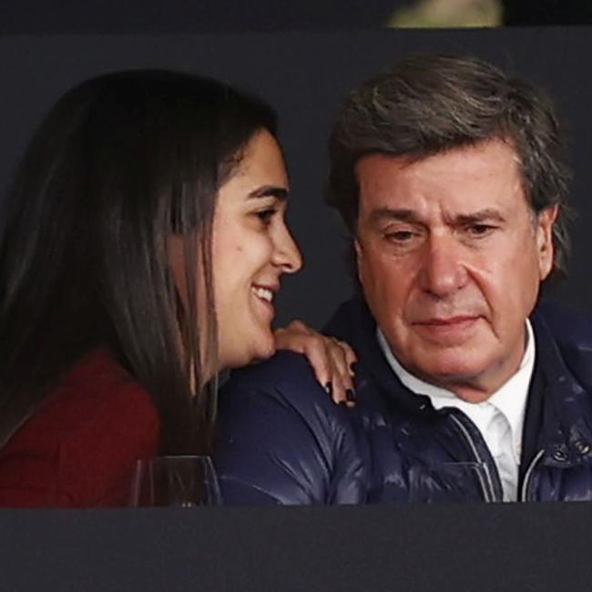 Cayetano Martínez de Irujo ir Barbara Mirjan paruošia savo vestuves atsargiai.