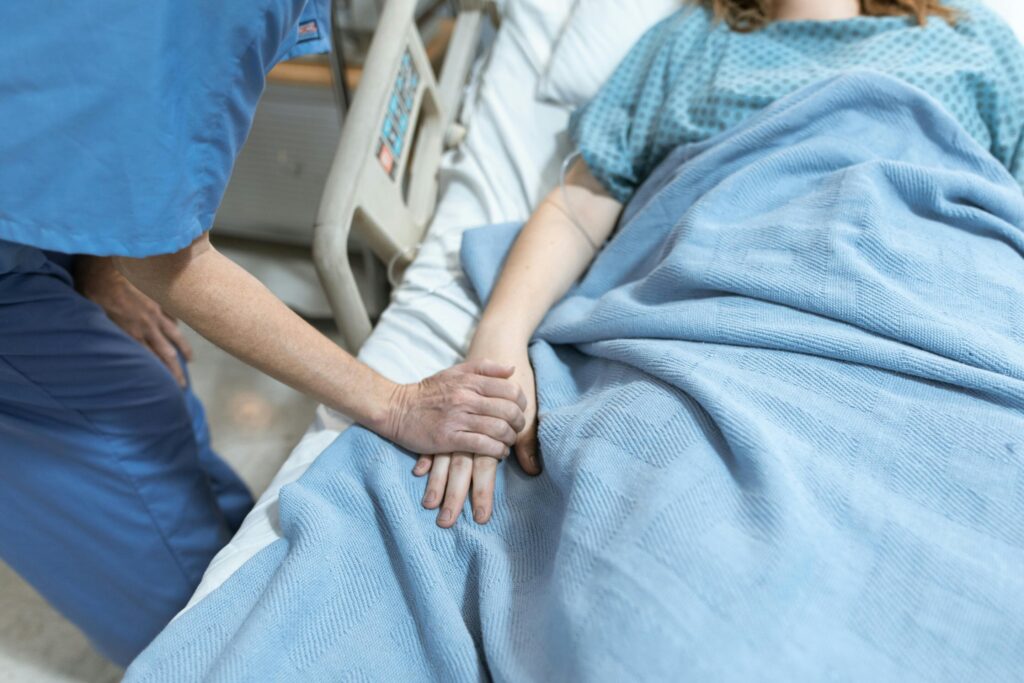 Sveikatos priežiūros specialistai gali atlikti pagrindinį vaidmenį atkuriant pacientų kontrolės jausmą