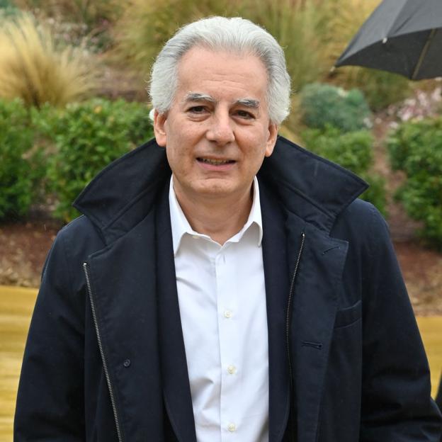 Álvaro Vargas Llosa plyšimas blogiausiame savo gyvenimo momente: kodėl jo draugė paliko jį po tėvo mirties
