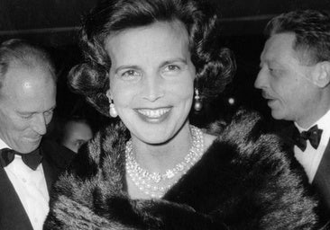 Neįtikėtinas Réthy princesės juvelyras, Madrastra del Rey Balduino: tiaras, Esmeraldas ir ją lydi skandalas