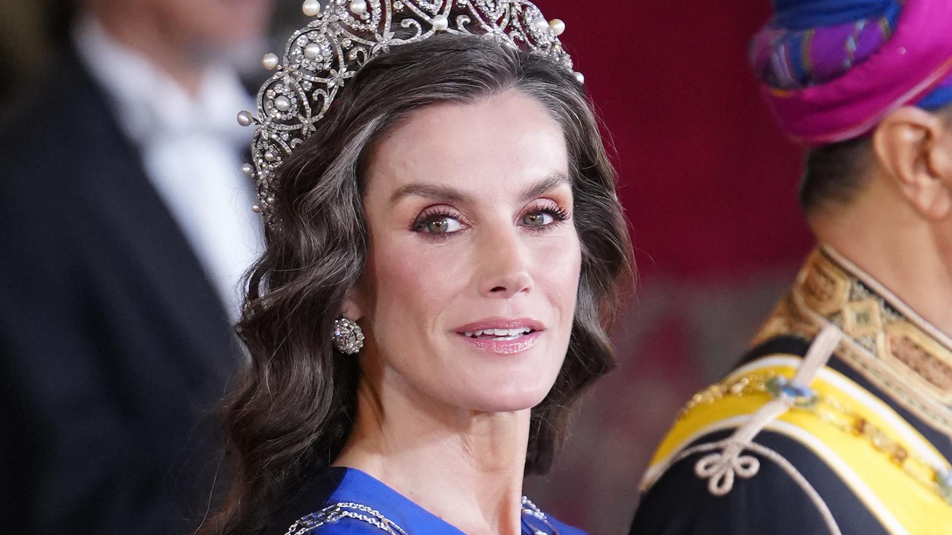 Komplimentai, šnibždėti Letizia iškilmingoje vakarienėje su Omano sultonu