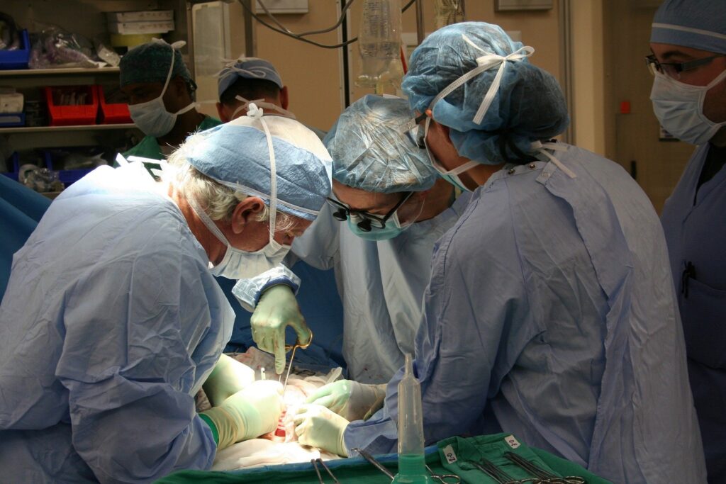 Tyrimas rodo, kad praėjus 20 metų po inkstų donorystės 1 iš 8 vyrų atliekama kapšelio operacija