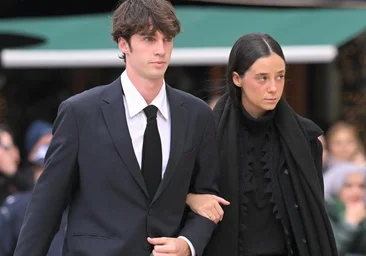 Pora, kurios niekas nesitikėjo Irene of Grecia laidotuvėse: Pablo Urdangarin ir Victoria Federica