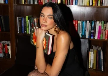 Tai yra knygos, kurias Dua Lipa rekomenduotų nusipirkti knygų mugėje: jos mėgstamiausios