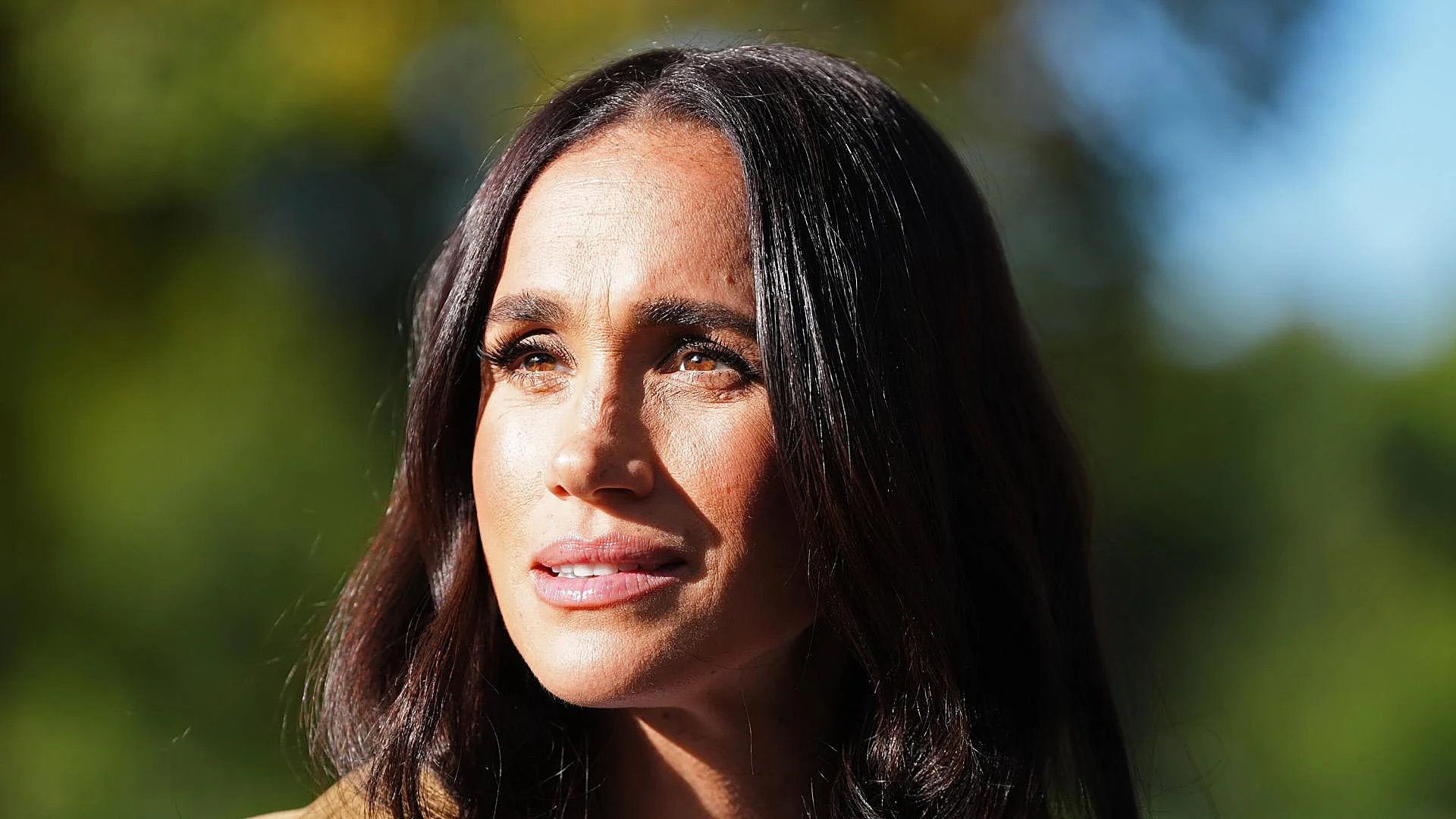 Meghan Markle grįžta į Jungtinę Karalystę: taip pasikeitė jos stilius jai palikus karališkąją šeimą