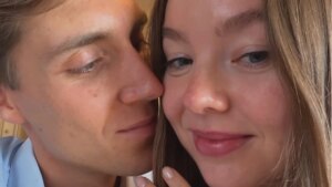 Po dešimties metų pasimatymo Alexandra iš Hanoverio praneša apie sužadėtuves su Benu-Sylvestru Strautmannu