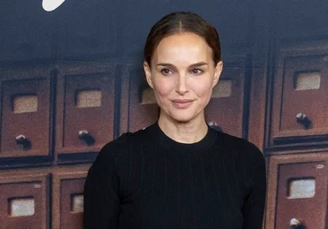 Metų literatūros skandalas: ar naujausias Rachel Cusk romanas įkvepia Natalie Portman?