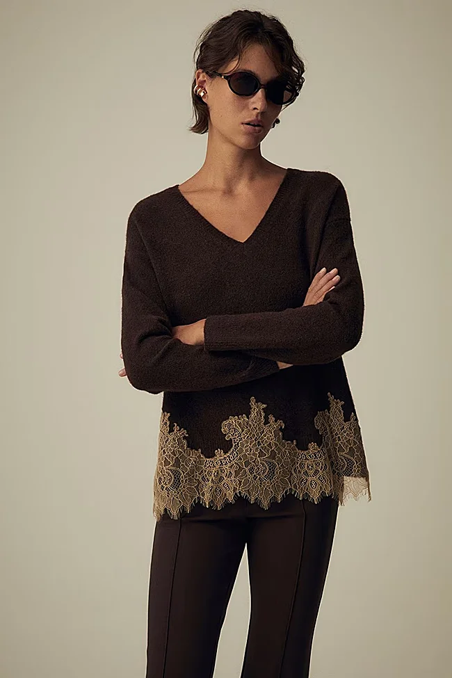 Sfera rudas megztinis (29,99 euro)