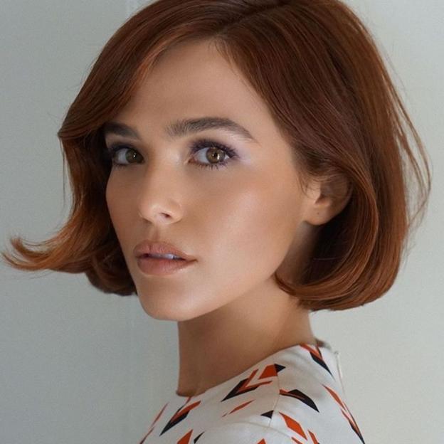 Zoey deutch su kirpimo Bobo burbulo tendencija 2025 m.