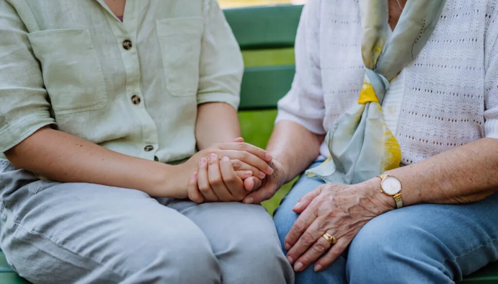 Alzheimerio liga: galimi gydymo būdai ir pagalba bei artumo strategijos