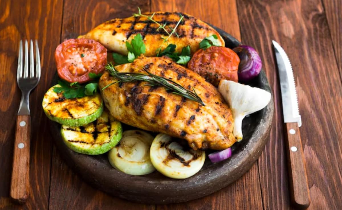 Ar sporto salės lankytojams būtinas ne vegetariškas maistas? Mitybos specialistas sulaužo