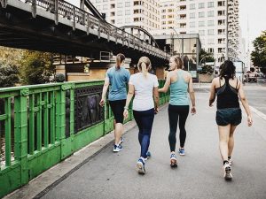 Ėjimas prieš bėgimą: svorio metimas, širdies sveikata ir kt