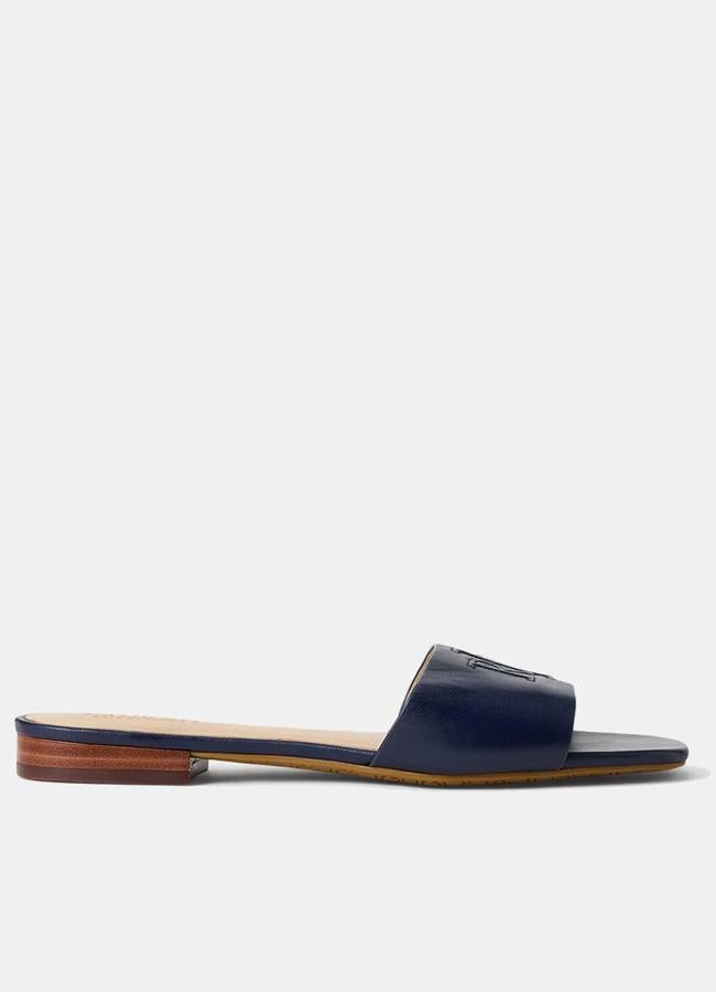 Vaizdas - „Flat Sandal Navy Blue Everley“ Ralph Lauren odoje, 139 eurai.