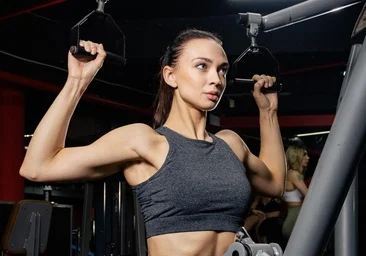 Pasak Patricijos Veros, fizinių pokyčių ekspertės, tai yra geriausi pratimai raumenims sukurti po 45 metų