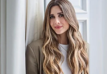 Mercedes Ron, jaunimo fenomeno „Culpa mia“ autorė, pristato Marfil: „Ester Expósito buvo Marfil, man tai buvo labai aišku nuo pat pradžių“