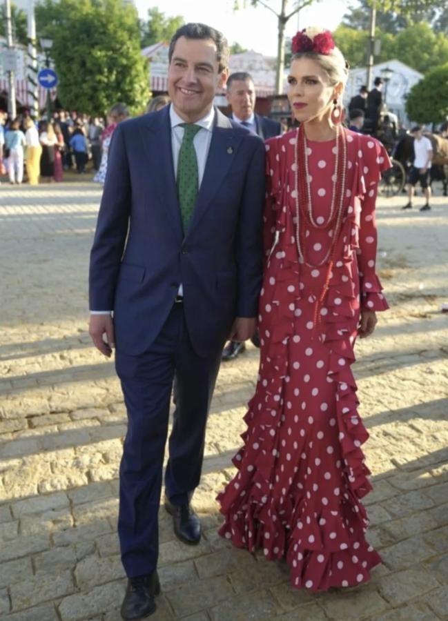 Manuela Villena vilkėjo José Hidalgo apsirengusi „Polka“ suknelę. / @juanmamamorenobonilla