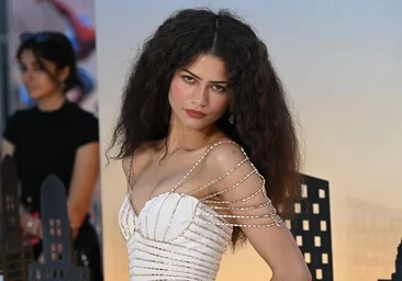 Zendaya ir garbanoti plaukai: kodėl jos naujausios šukuosenos yra svarbesnės, nei atrodo