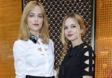 Puiki Stella del Carmen šeima, būdama 29 metų: Dakota Johnson iki nežinomybės, taigi ir jos šeši broliai