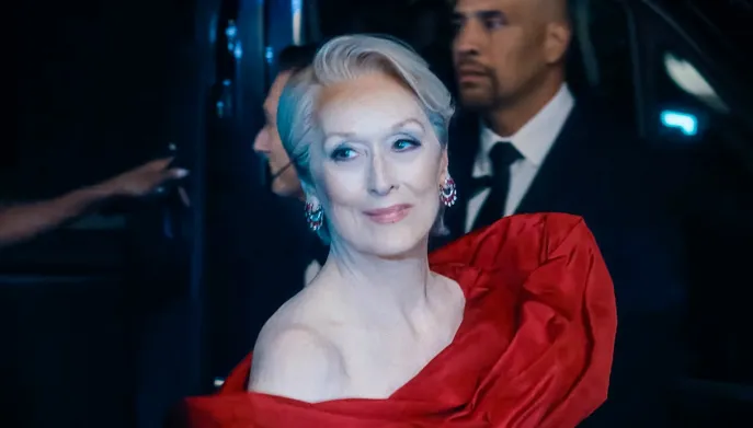 „The Devil Wears Prada 2“ atskleidė Andy Sachso, Mirandos Priestly ir Emily Charlton esminius grožio elementus.