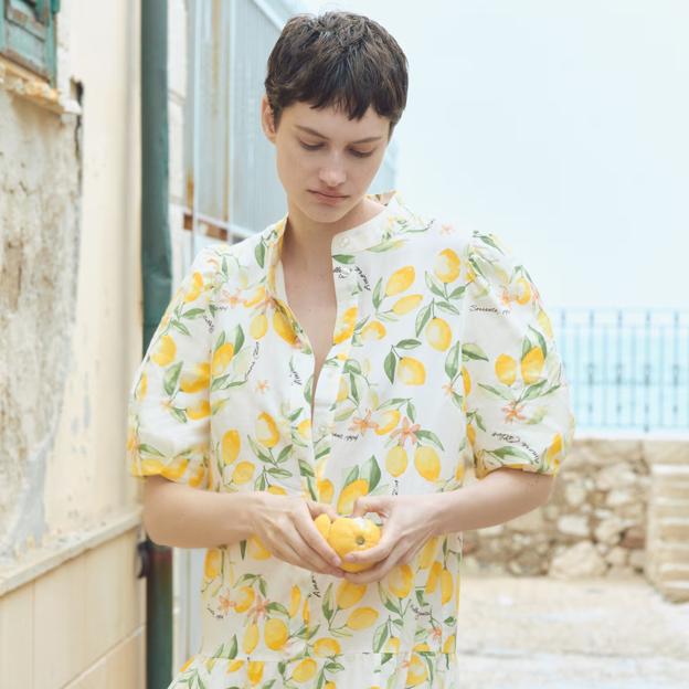 „H&M“ meta suknelę, įkvėptą Toskanos, kuri palaiko bet kokį amžių